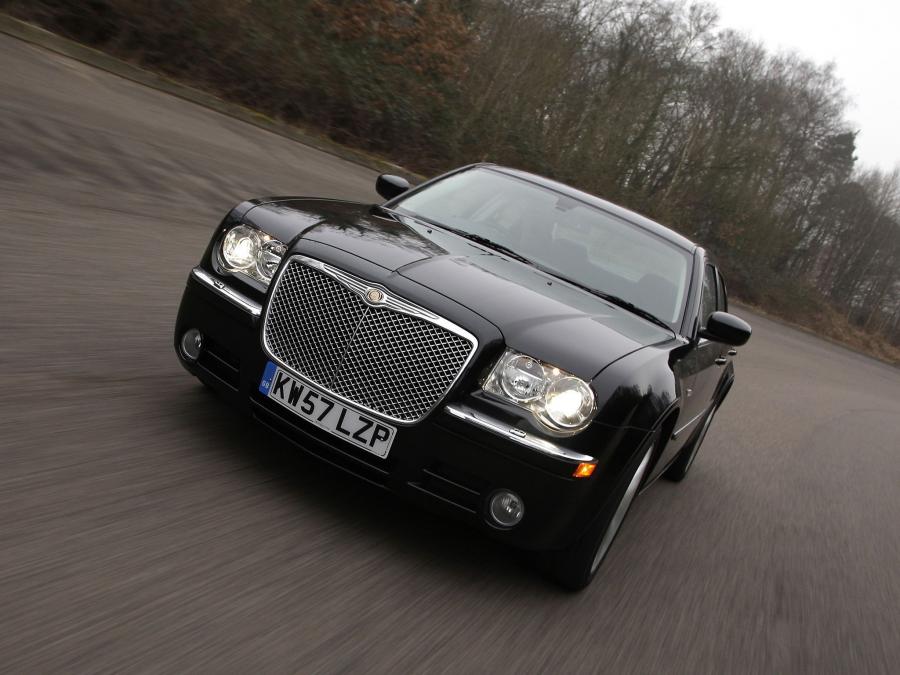  Chrysler 300C CRD SRT-Design 2008 года  (фото 16 из 21)